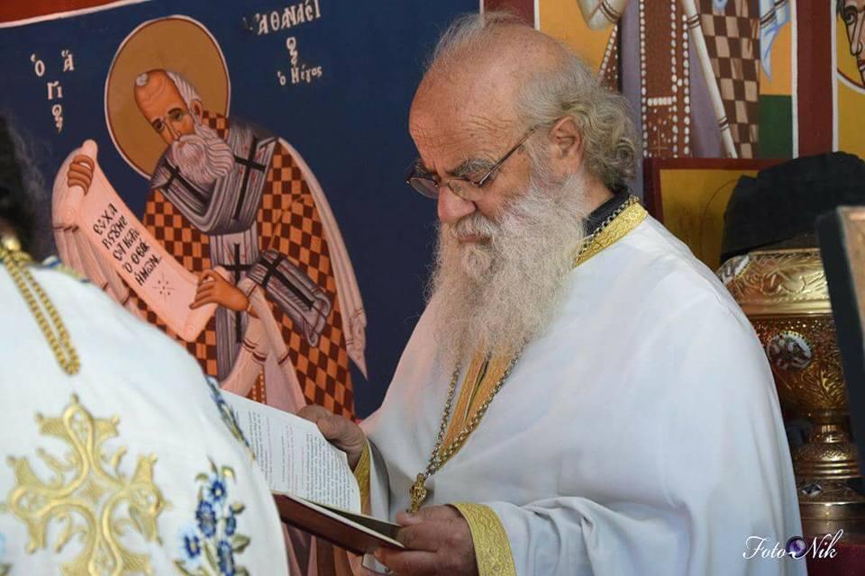 Θεία λειτουργία στο υπέροχο εξωκκλήσι του εν Χώναις θαύματος του Αρχαγγέλου Μιχαήλ στο στρατόπεδο του Μανταμάδου
