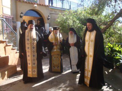 Μεγάλη συγκίνηση στην Εξόδιο Ακολουθία της Γερόντισσας Παταπίας-επικήδειος από το Μητροπολίτη Διονύσιο