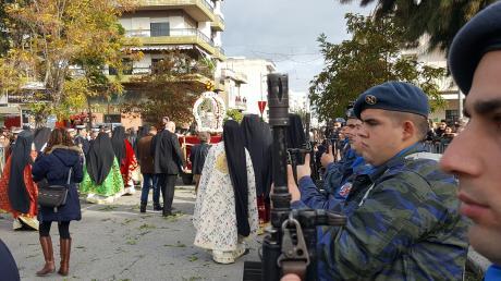 Κοσμοπλημμύρα στην Πάτρα για τον Πολιούχο Άγιο Ανδρέα-Μεγαλόσταυρος στον πρόεδρο της Δημοκρατίας