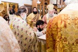 Συγκινημένος ο νέος Πρεσβύτερος της Μητρόπολης Παροναξίας π. Δωρόθεος Βενετσανόπουλος