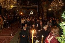 Χριστούγεννα 2017: Κατακλύστηκε από πλήθος ευσεβών Χριστιανών ο Ναός Απ. Παύλου Κορίνθου