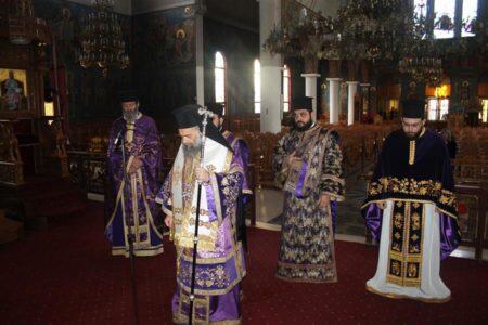 Καρδίτσα: Η ακολουθία των Προηγιασμένων Τιμίων Δώρων στον Ιερό Ναό Αγίου Νικολάου