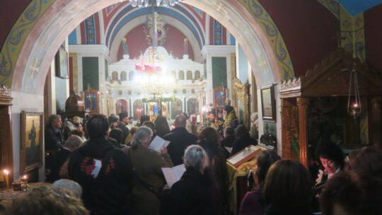 Σύρος: Πλήθος πιστών στους Χαιρετισμούς του Τιμίου Σταυρού