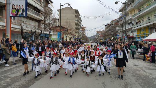 Το πνευματικό κέντρο της Μητρόπολης Γρεβενών στην παρέλαση της 25ης Μαρτίου