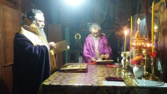 Λευκάδα: Αρχιερατική Θεία Λειτουργία των Προηγιασμένων Τιμίων Δώρων στον Ναό Αγίου Νικολάου Χαραδιατίκων