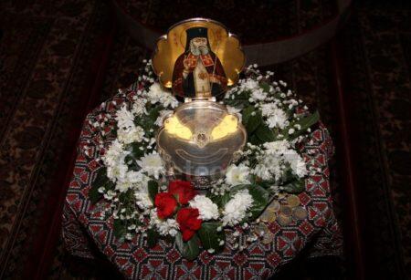Μετέωρα: Εσπερινός επί τη ανακομιδή των λειψάνων του Αγίου Λουκά του Ιατρού