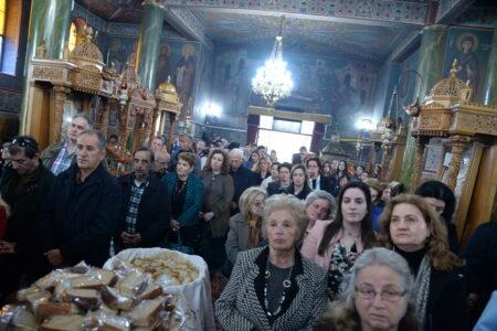 Πλήθος πιστών στα ονομαστήρια του Επισκόπου Κερνίτσης Χρυσάνθου