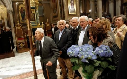 Ο Αρχιεπίσκοπος στην Ακολουθία των Παθών στον Ιερό Μητροπολιτικό Ναό Αθηνών
