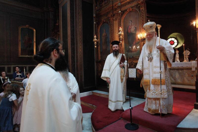 Χειροθεσία Πνευματικού από τον Αρχιεπίσκοπο Ιερώνυμο