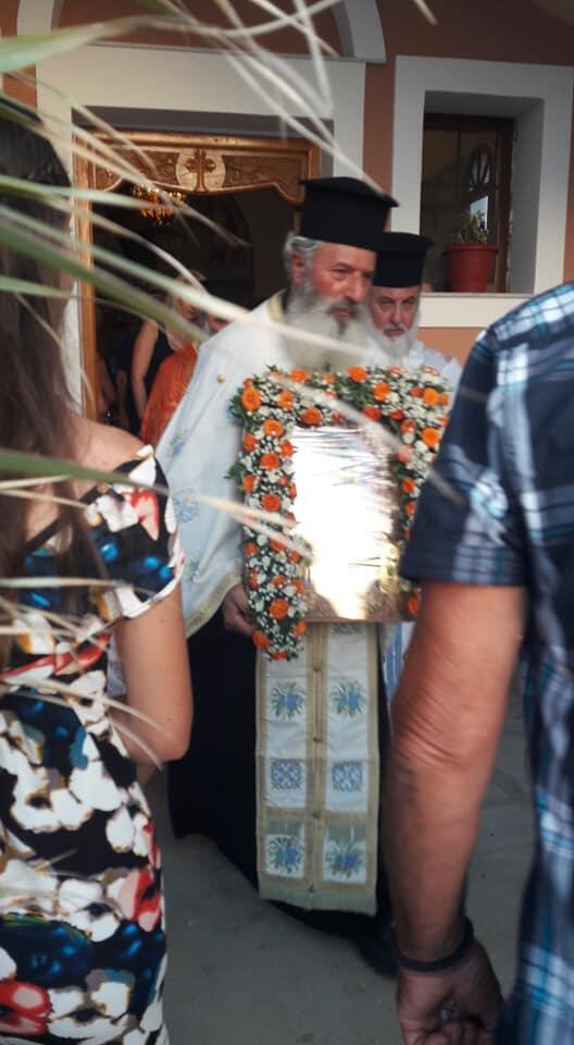 Άγιος Λουκάς ο Ιατρός: Κοσμοπλημμύρα και συγκίνηση απόψε στην Κάλυμνο για τον θαυματουργό Άγιο