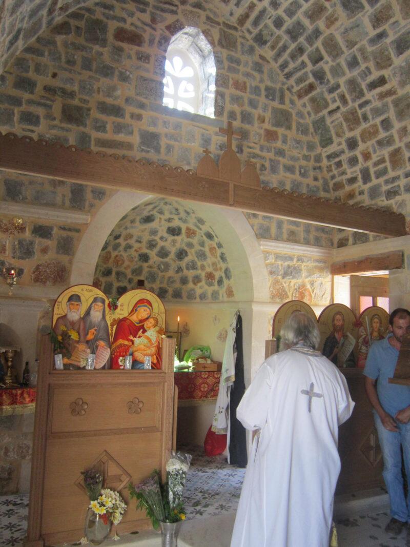 Κρήτη: Εκατοντάδες πιστοί στα θυρανοίξια του νεόδμητου Ναού Αγίων Πορφυρίου και Παϊσίου