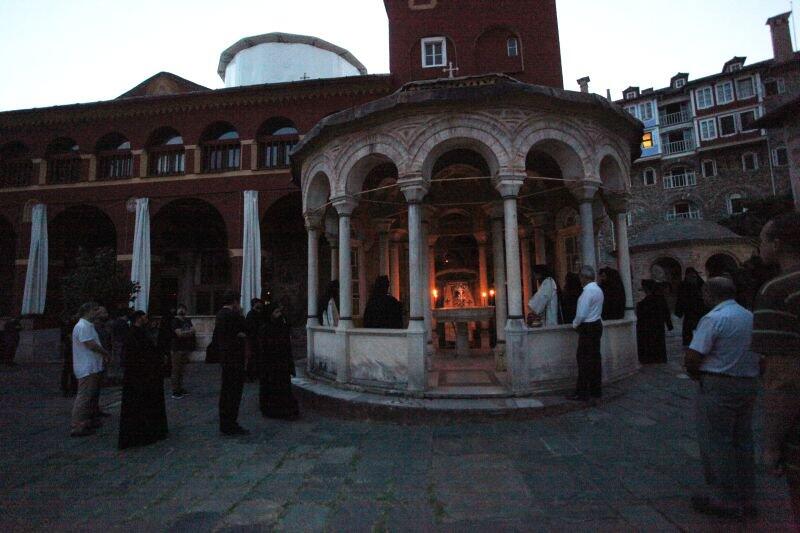 Αγιο Όρος: Λιτανεία της Παναγίας Βηματάρισσας στη Μονή Βατοπαιδίου