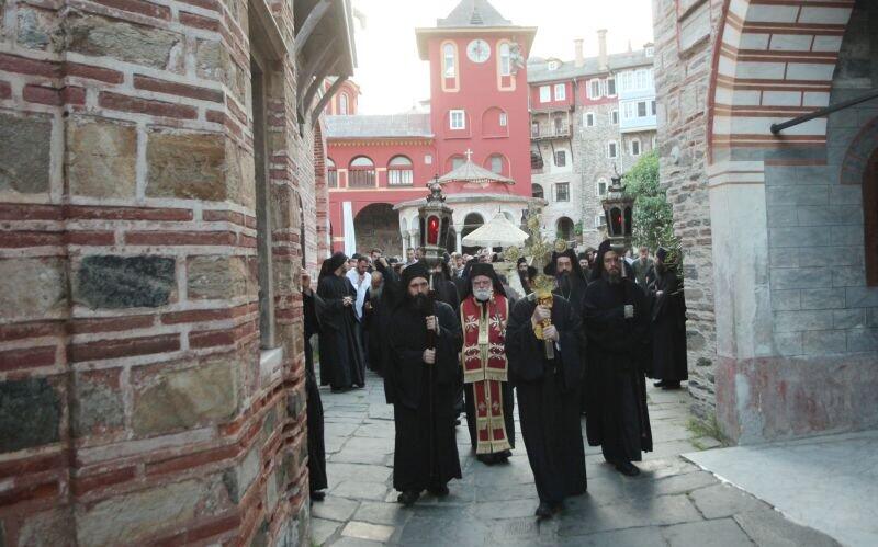 Αγιο Όρος: Λιτανεία της Παναγίας Βηματάρισσας στη Μονή Βατοπαιδίου