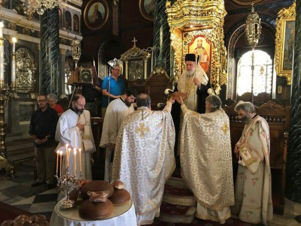 Αγίου Αλεξάνδρου: Σε εορτάζοντες συνεργάτες του ευχήθηκε ο Μητροπολίτης Συρου