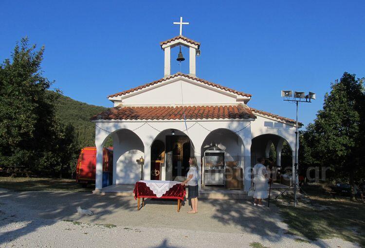 Αγιος Κοσμάς ο Αιτωλός: Πανηγυρικός Εσπερινός στην Αύρα