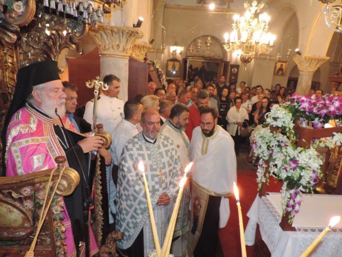 Την προστάτιδα τους Παναγία Τουρλιανή τίμησαν οι Μυκόνιοι
