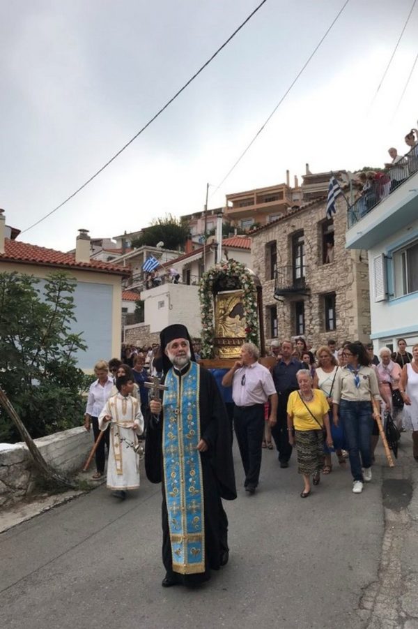 Γενέθλιο Θεοτόκου: Πλήθος πιστών στη Βόρειο Εύβοια