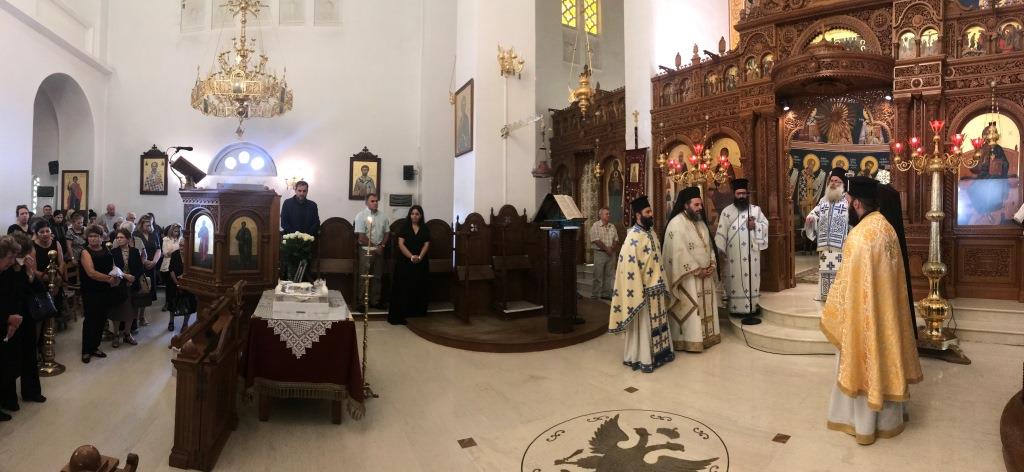 Αρχιερατική Θεία Λειτουργία και μνημόσυνο στον Ι. Ναό Αγίας Φωτεινής Ιεράπετρας