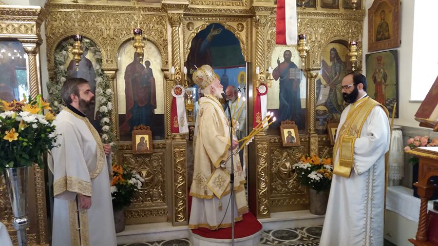 Αγία Σοφία: Αρχιεπίσκοπος Κρήτης και εκατοντάδες πιστοί στον ομώνυμο Ιερό Ναό στην Κνωσό Ηρακλείου