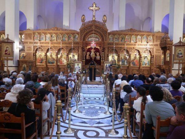 Πλήθος κόσμου στην ομιλία της Ηγουμένης της Μονής του Οσίου Παταπίου Λουτρακίου