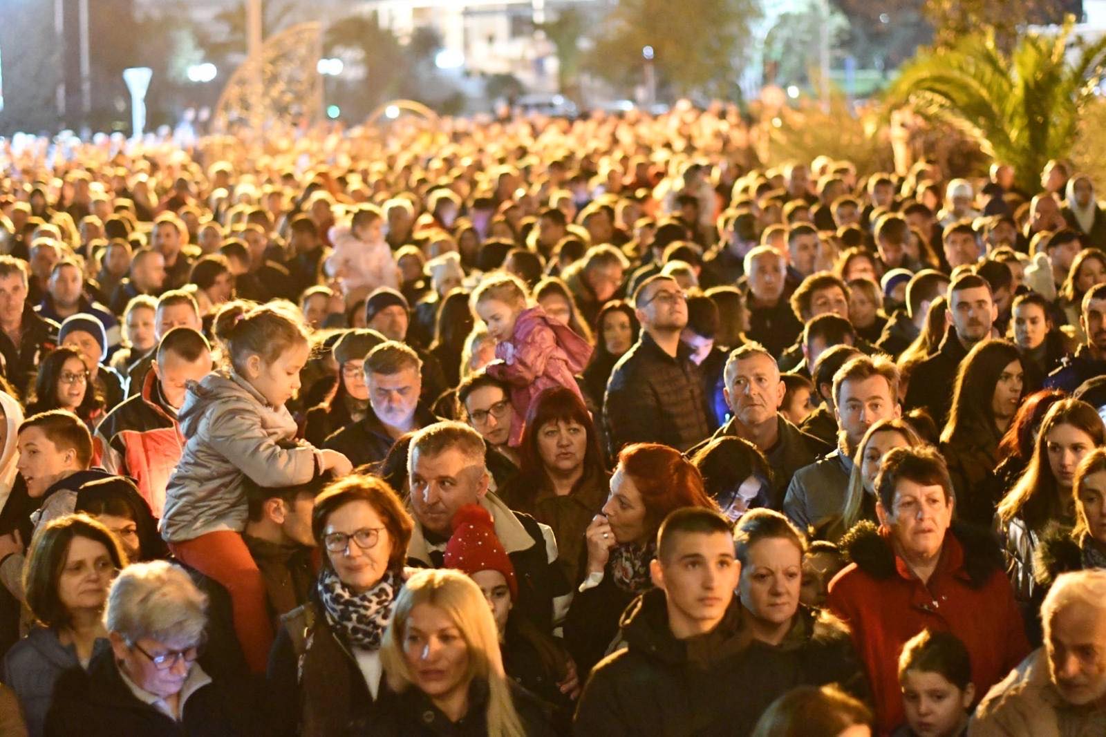 Μαυροβούνιο: 60.000 άνθρωποιοι στην «πορεία- προσευχής» - ΕΚΚΛΗΣΙΑ ONLINE