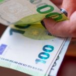 πληρωμές συντάξεων euros μετρητά
