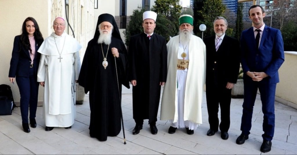 Διαθρησκευτικό Συμβούλιο Αλβανίας επιστροφή περιουσίας