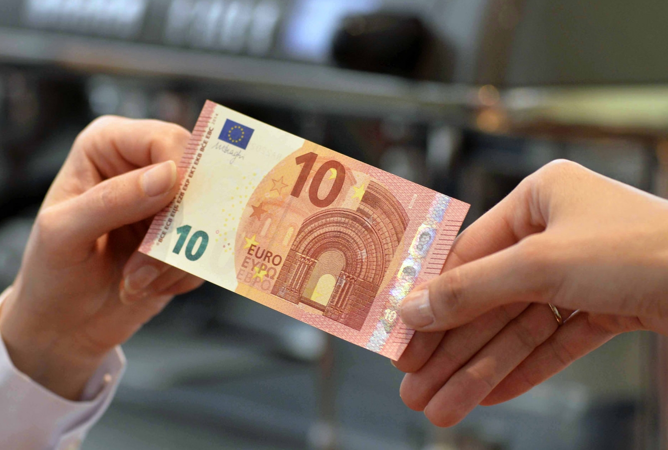 Купить 70 евро. Евро. 10 Евро. 10 Евро фото. Как выглядит 10 евро.