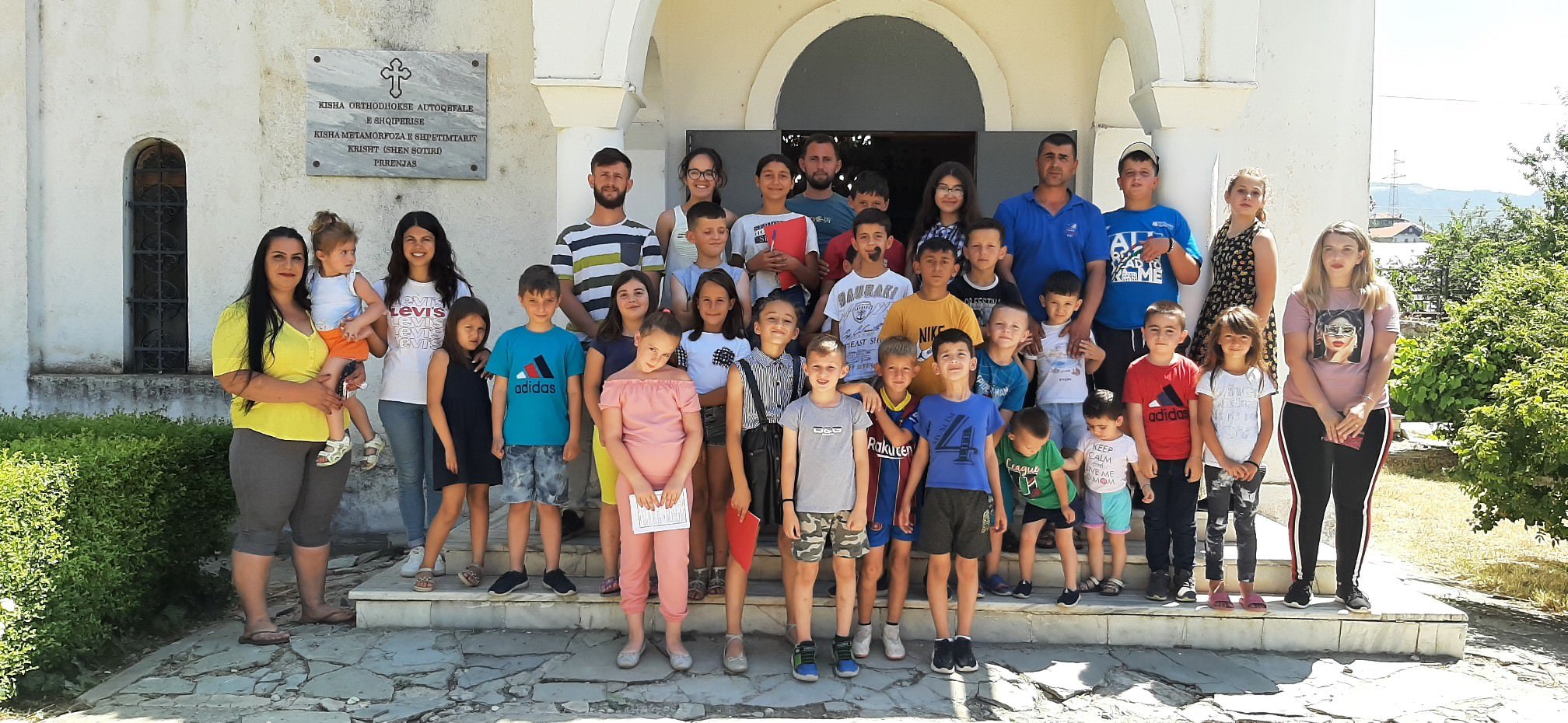 Εκκλησία Αλβανίας κατασκήνωση παιδιά