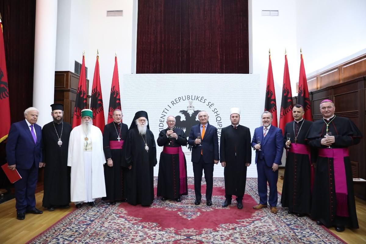 Ο πρόεδρος της Δημοκρατίας της Αλβανίας δεξιώθηκε τους θρησκευτικούς ηγέτες της Αλβανίας