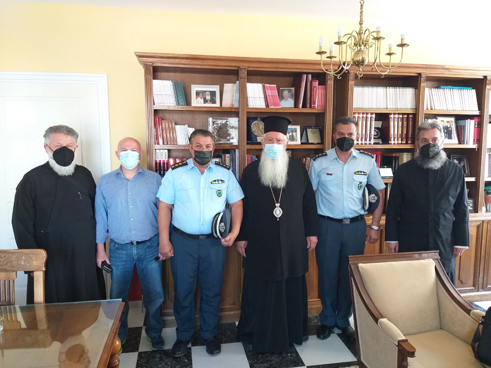 Επίσκεψη Αστυνομικού Διευθυντή Βοιωτίας στον Σεβασμιώτατο Μητροπολίτη Θηβών, Λεβαδείας και Αυλίδος κ. Γεώργιο | e-sterea.gr