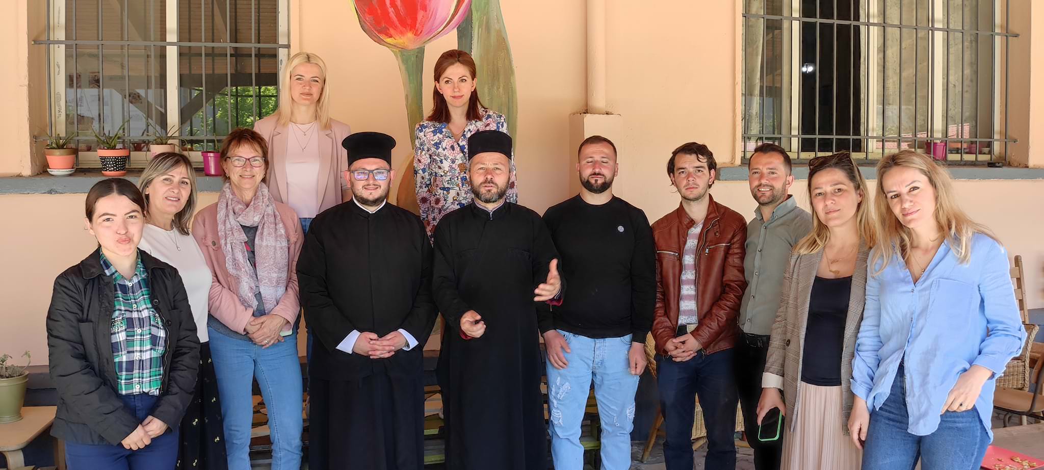 Επίσκεψη αγάπης ιερέων στο ψυχιατρείο Ελμπασάν Αλβανίας
