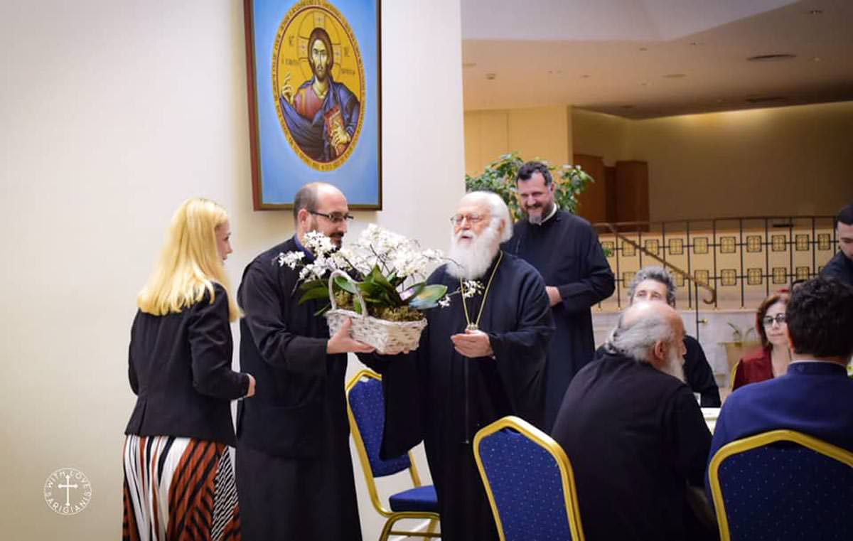 Γεύμα αγάπης του Αρχιεπισκόπου Αλβανίας Αναστασίου