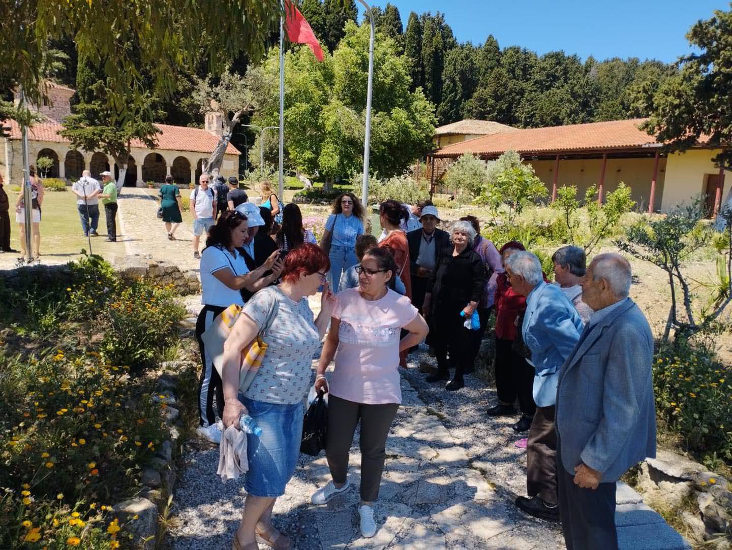 Το Σπίτι των Ηλικιωμένων σε προσκυνήματα στον Αυλώνα Αλβανίας