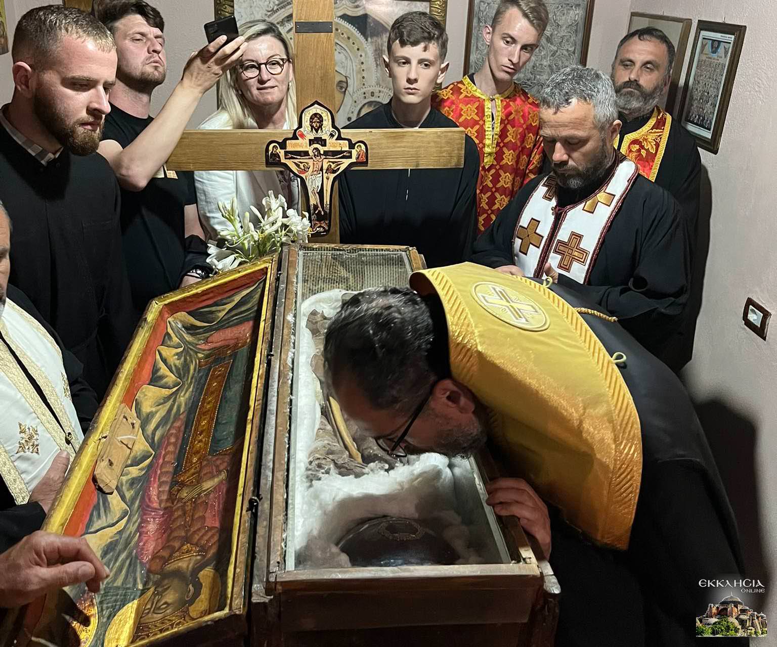Μητροπολίτης Ελμπασάν Αντώνιος Λείψανο του Αγίου Ιωάννη του Βλαδίμηρου