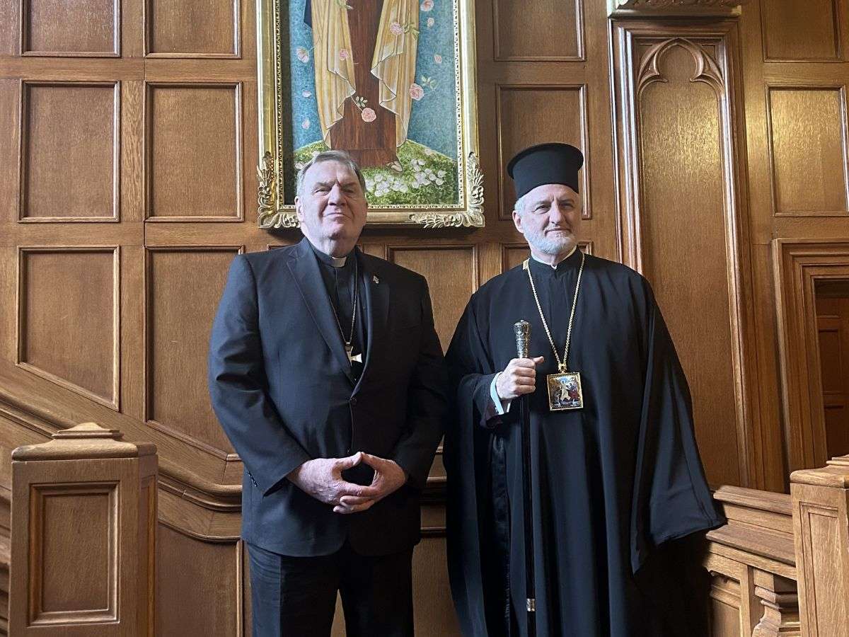 Αμερικής Ελπιδοφόρος