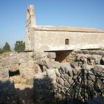 Ναός μέσα στο νεκρομαντείο του Αχέροντα