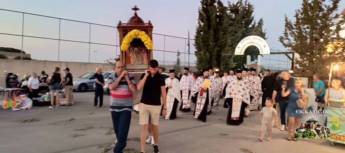 Λιτανεία των Αγίων Δώδεκα Αποστόλων στην πόλη της Ρόδου
